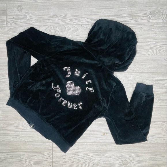 Juicy Couture Sweaters - Juicy couture forever 21 black cropped velour track suit long sleeve sweater sm